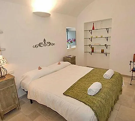 Villa Sleeps 5 Pool Wifi *