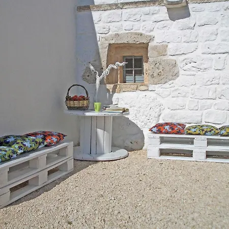 Sleeps 5 Pool Wifi Ostuni